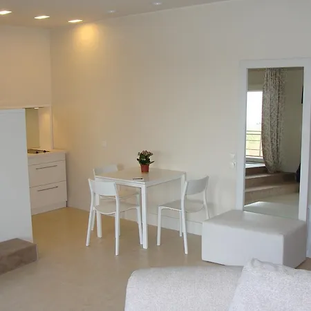 Panorama Apartment *